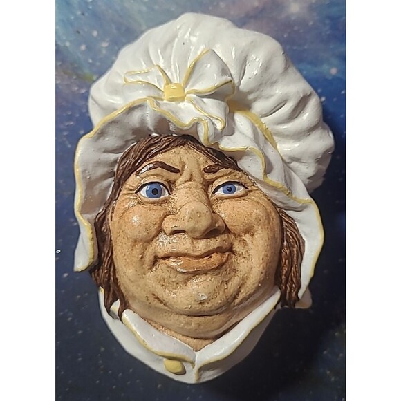 BOSSONS CHALKWARE HAND-PAINTED HEAD ENGLAND "SARA GAMP" 1964 - Picture 1 of 2